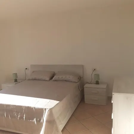 A In Zona Residenziale Apartment *